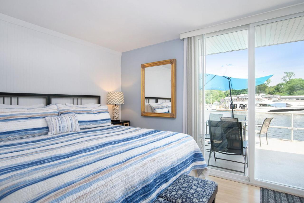 Waterside Suites Saugatuck Ngoại thất bức ảnh